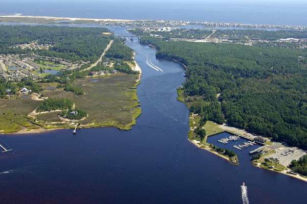 carolina beach visitor snow's cut1