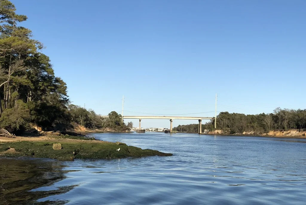 carolina beach visitor snow's cut3.jpg